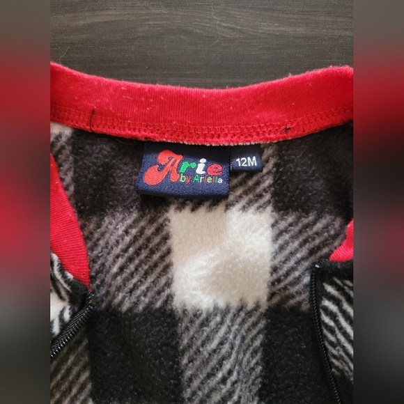 Arie by Ariella pajama size 12M - Picture 3 of 3